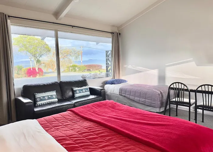 Jack & Di's Waiteti Lakefront 4* 로토루아