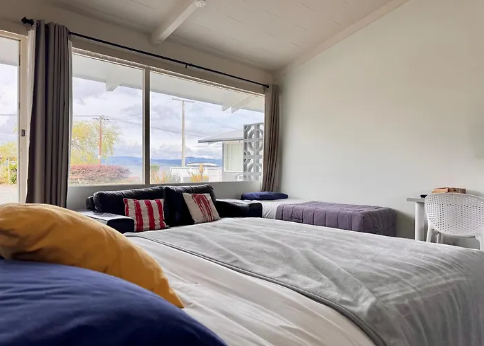 Jack & Di's Waiteti Lakefront Motel Rotorua